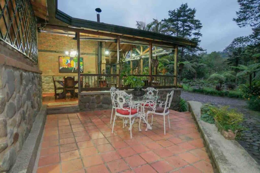 Finca Punta De Piedra Salento, Quindio Villa Luaran gambar